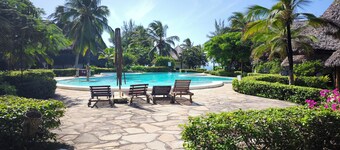 2-bed apartment Malindi Kenya Direct beach location
