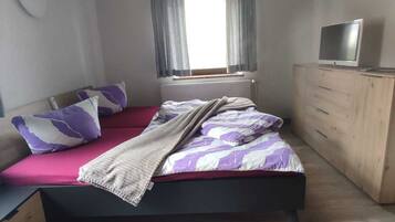 1 Schlafzimmer, Bügeleisen/Bügelbrett, kostenloses WLAN, Bettwäsche