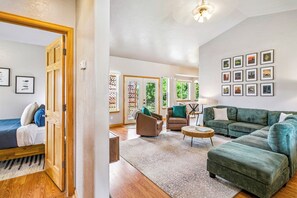 3 Schlafzimmer, Bügeleisen/Bügelbrett, kostenloses WLAN, Bettwäsche