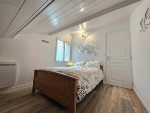 WiFi, bed sheets