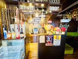 Petit déjeuner complet compris tous les jours
