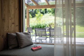 Apartment, Garden View, Mountainside | Premium bedding, in-room safe, blackout drapes, soundproofing