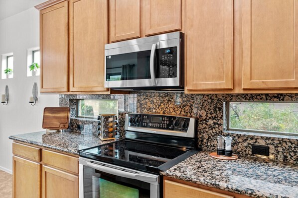 Fridge, microwave, oven, stovetop