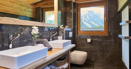 Chalet Lessner - Pure Design & Tranquility