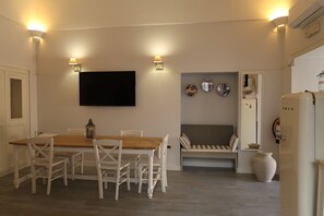 Dining - La Casetta, Central, Free Parking (Pompei)