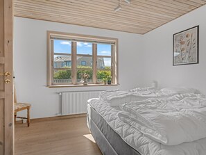 2 bedrooms, internet