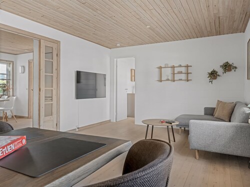 "Antine" - 400m from the sea by Interhome