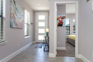 4 chambres, fer et planche à repasser, lit parapluie, Wi-Fi gratuit