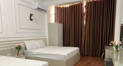 Sword Lake hostel and Spa