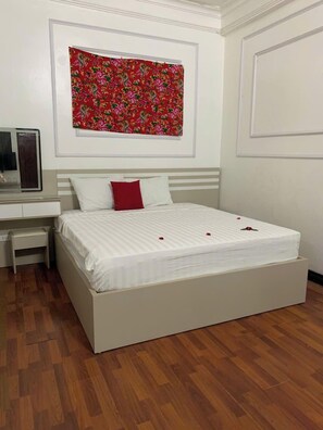 Deluxe Double Room, City View | Blackout drapes, soundproofing, free WiFi