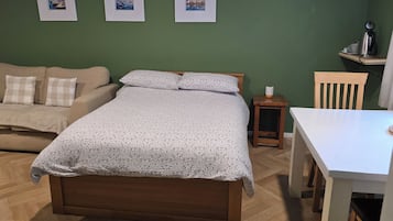 1 sovrum, wi-fi och sÀngklÀder