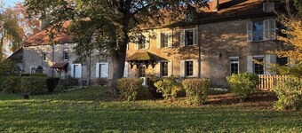 Charming cottage with garden in Souvigny