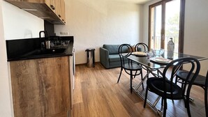 Interior - Modern studio with view in Bastia and free parking (Bastia)