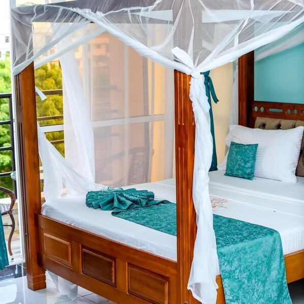 Espace de travail pour ordinateur portable, Wi-Fi gratuit