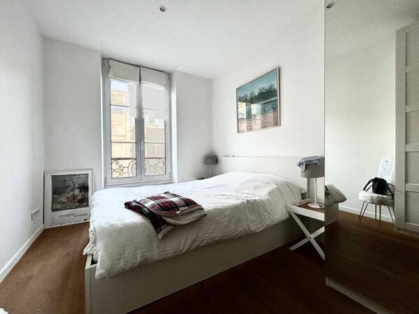 1 bedroom, WiFi, bed sheets