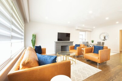 4 Bdrm/4 Bath Home with Spa Room near Yonge&Finch
