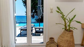 基本開放式套房 | 客房內保險箱、熨斗/熨衣板、免費無線上網