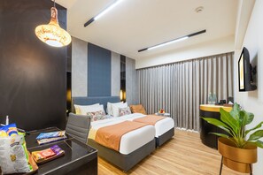 Executive Twin Room, Non Smoking | Premium bedding, minibar, in-room safe, laptop workspace - Hotel Limon Sector 45 Gurgaon (Gurugram)