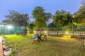 Outdoor dining - Hotel Limon Sector 45 Gurgaon (Gurugram)