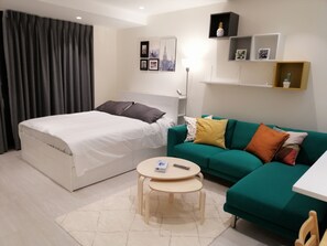 1 bedroom, iron/ironing board, WiFi, bed sheets - Amazing Studio in DAMAC Tower (Amman)