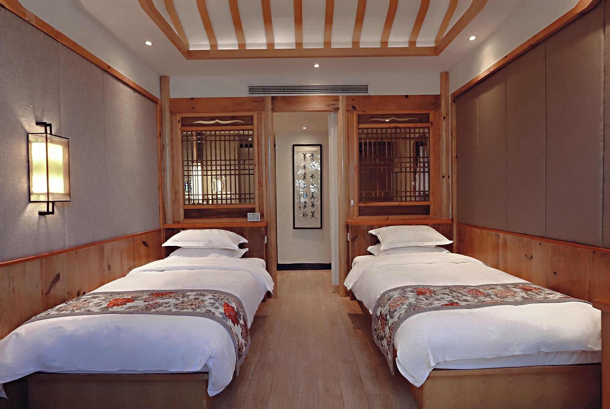 Classic-Zweibettzimmer, Blick auf den Innenhof