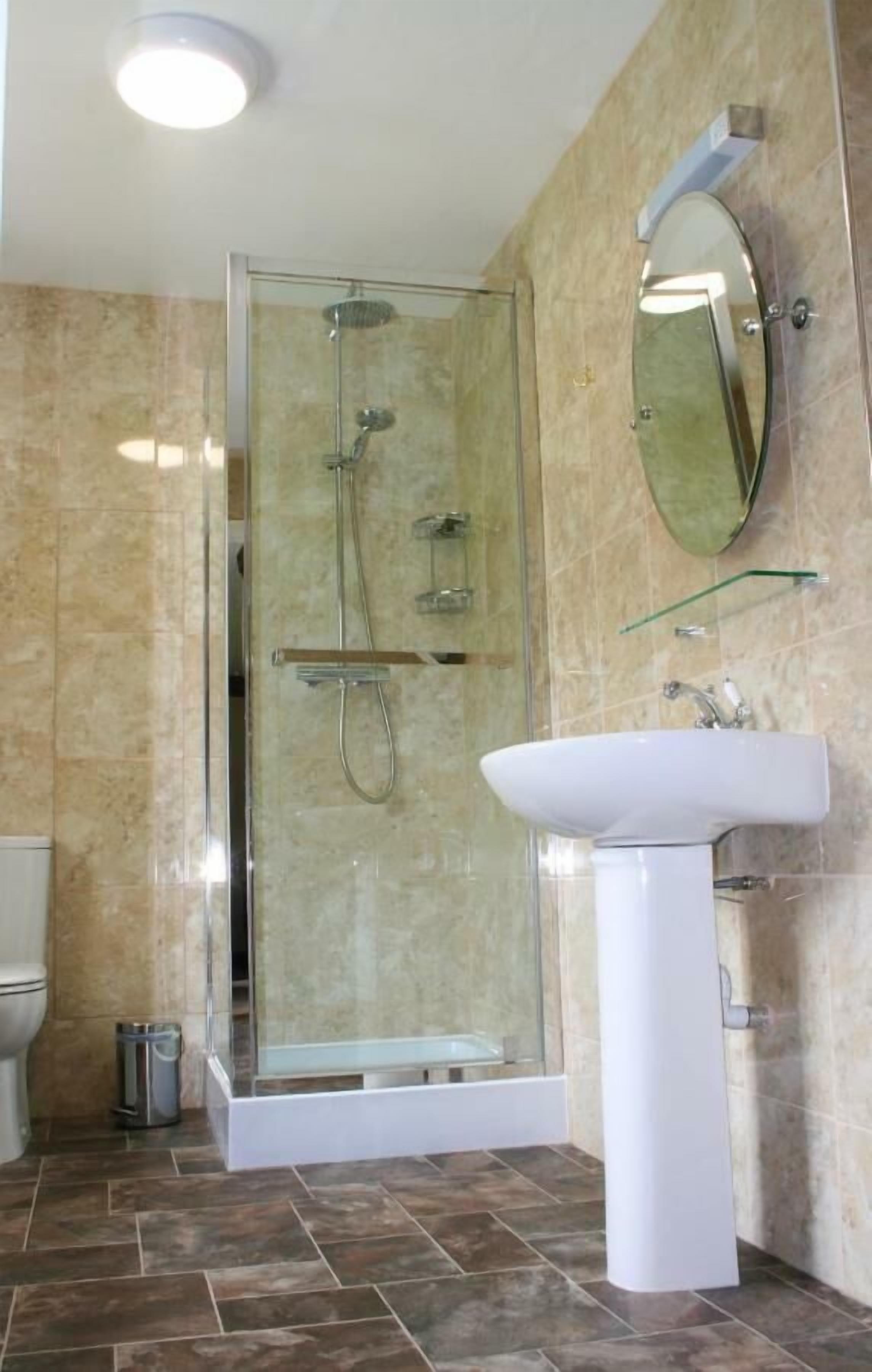 Deluxe Double Room, Garden View | Bathroom