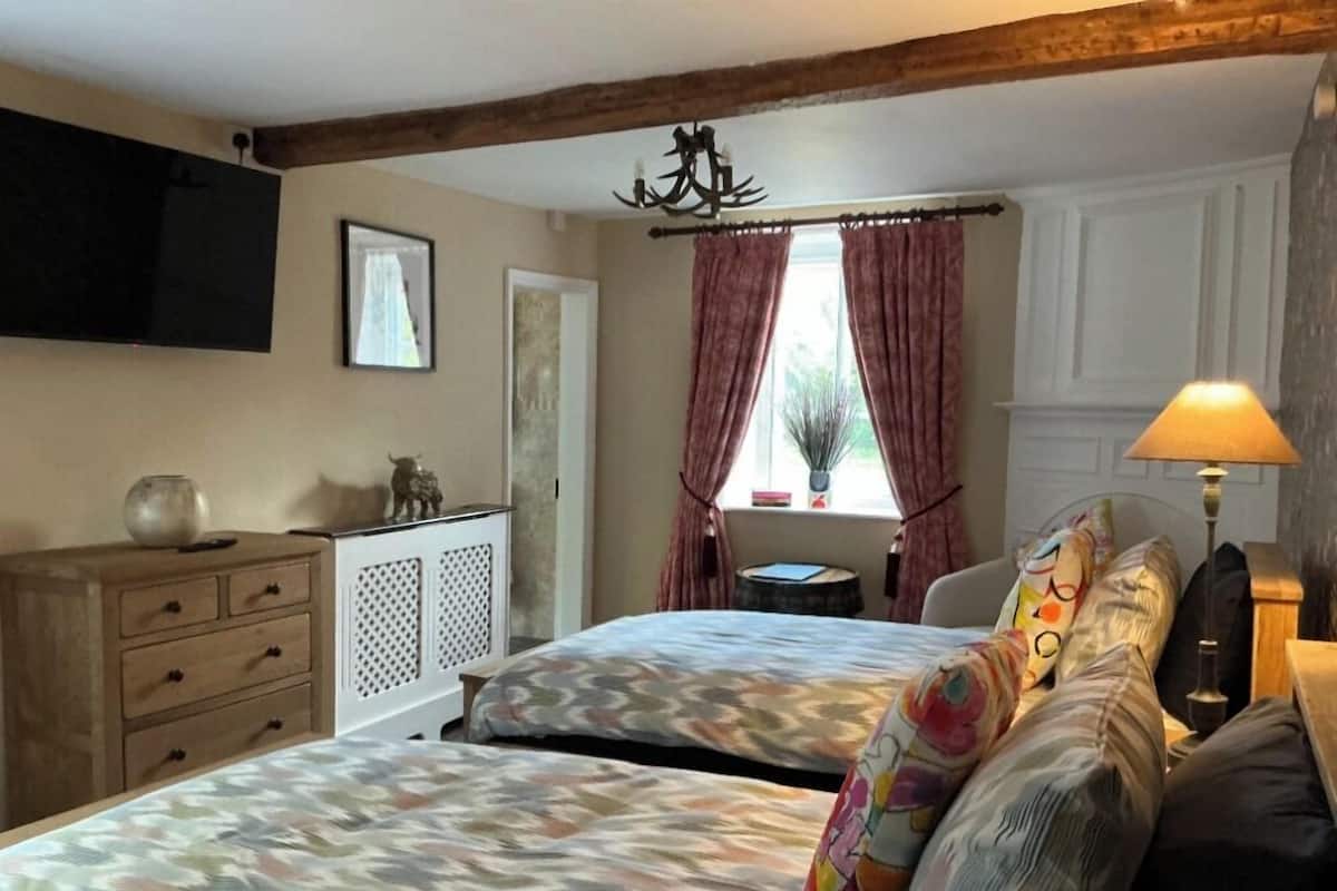 Deluxe Twin Room, Garden View