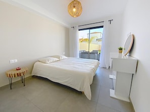 3 chambres, Wi-Fi, draps fournis