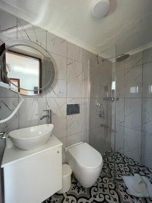 Panoramic Double Room, Balcony, Mountain View | Bathroom | Shower, hair dryer, slippers, towels - Kaşhan Hotel (Kas)