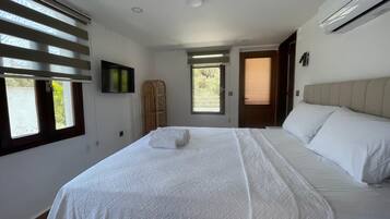 Panoramic Double Room, Balcony, Mountain View | Iron/ironing board, free WiFi