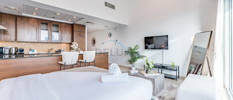 Zimmersafe, Bügeleisen/Bügelbrett, kostenloses WLAN, Bettwäsche