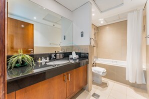 مجففات شعر، مناشف، صابون، شامبو