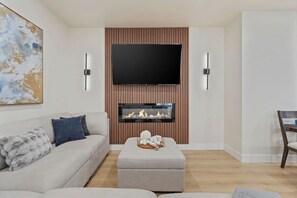 スマートテレビ、暖炉