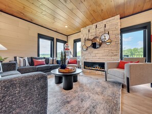 Smart TV, fireplace, video games