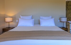 5 bedrooms, free WiFi, bed sheets