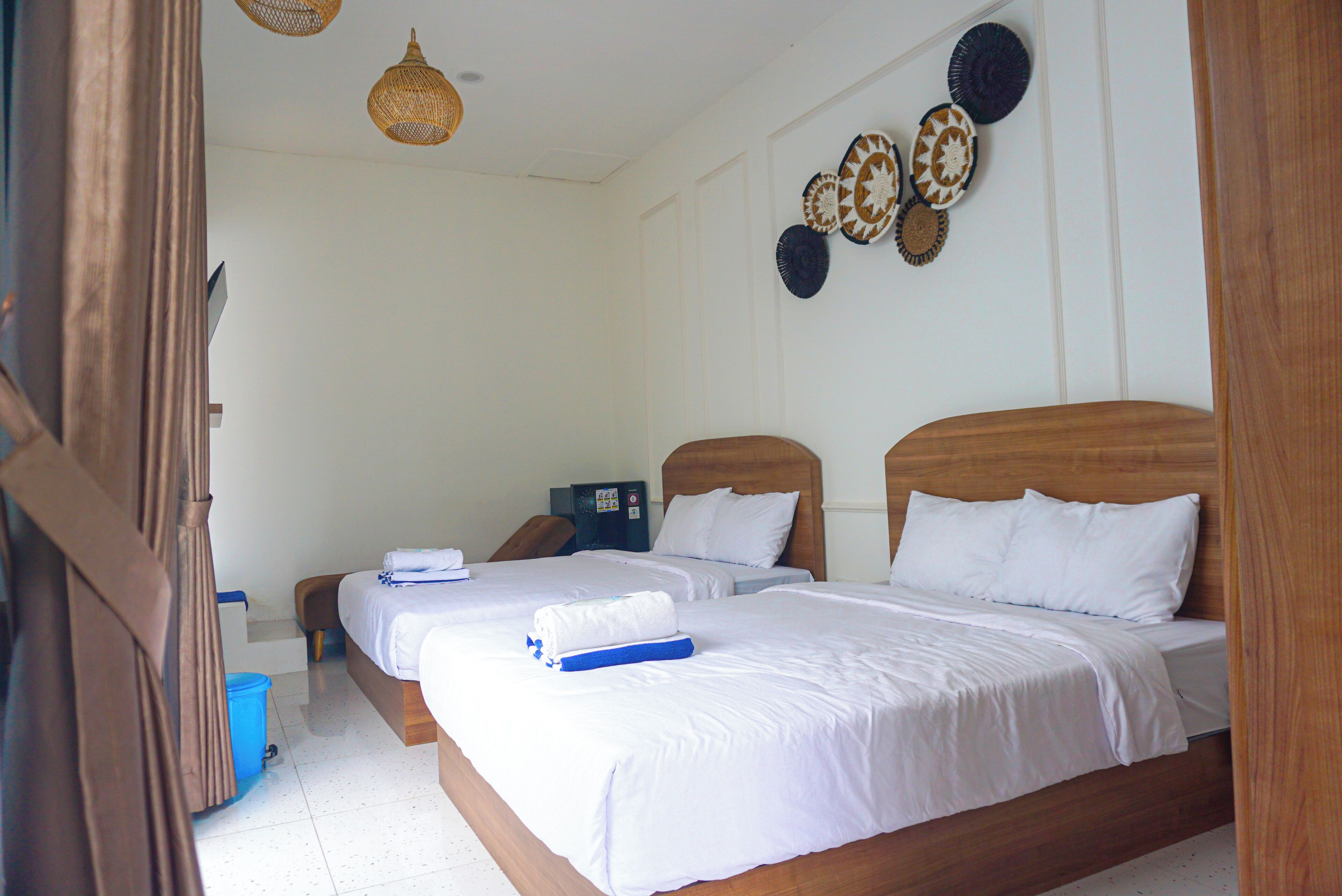 Family Room, Lanai, Pool View | Desk, laptop workspace, free WiFi