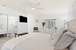 3 Schlafzimmer, Schreibtisch, Bügeleisen/Bügelbrett, kostenloses WLAN