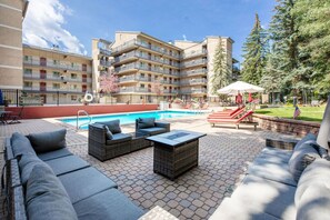 Et oppvarmet basseng