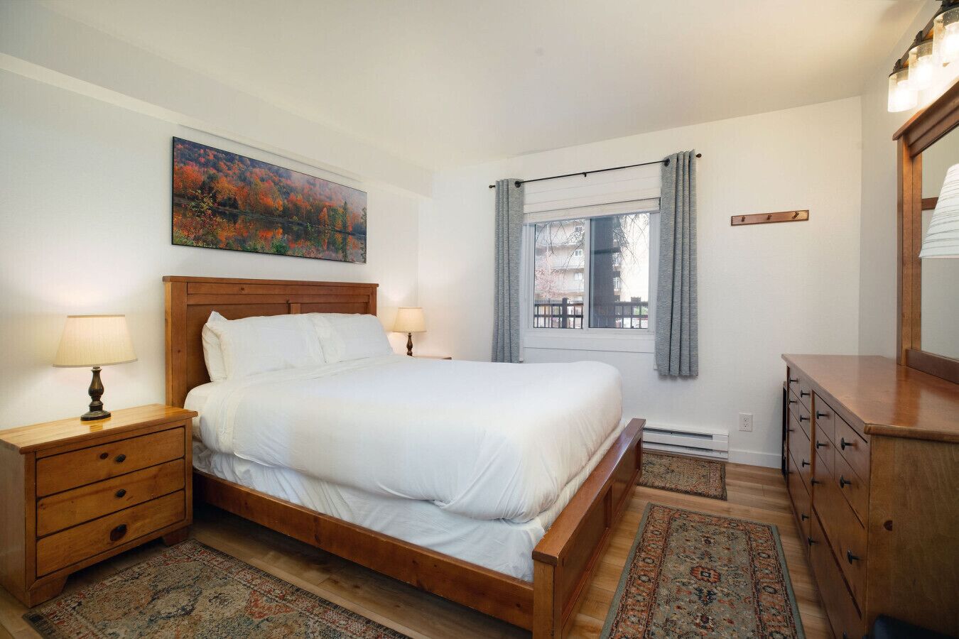 1 soverom, skrivebord, reiseseng for barn og wi-fi (inkludert)