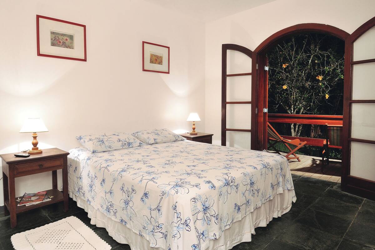 Basic Twin Room, Lanai, Garden View | Free WiFi