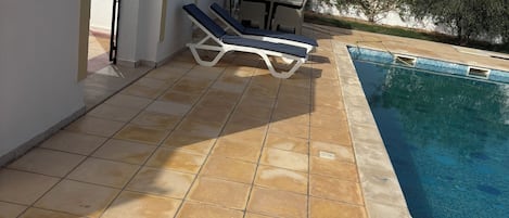 Piscine extérieure