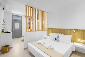 1 bedroom, iron/ironing board, free WiFi, bed sheets - Plori Suite 1 (Naousa)