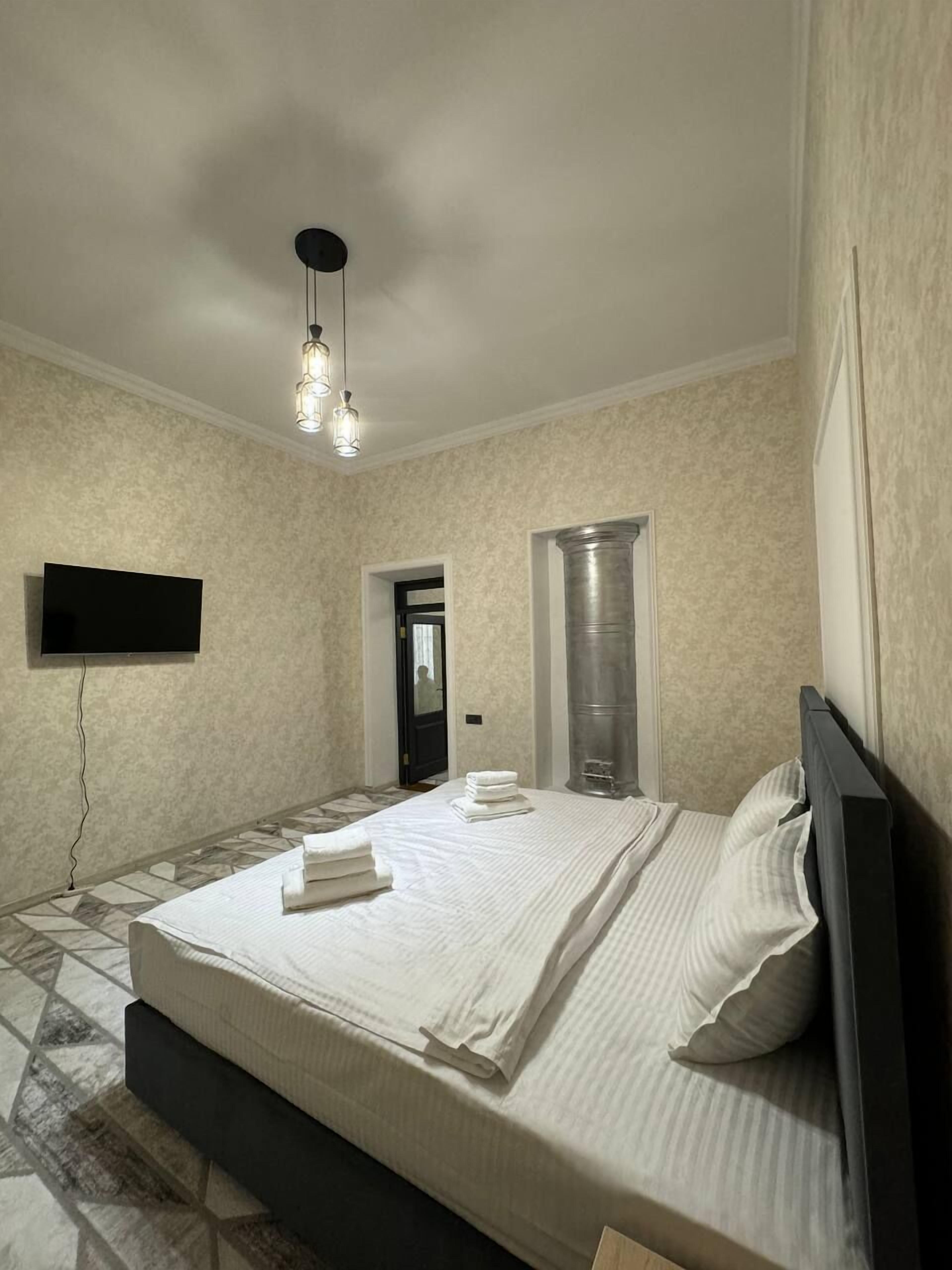 Appartamento familiare, vista città | Con arredamento individuale, tende oscuranti, insonorizzazione