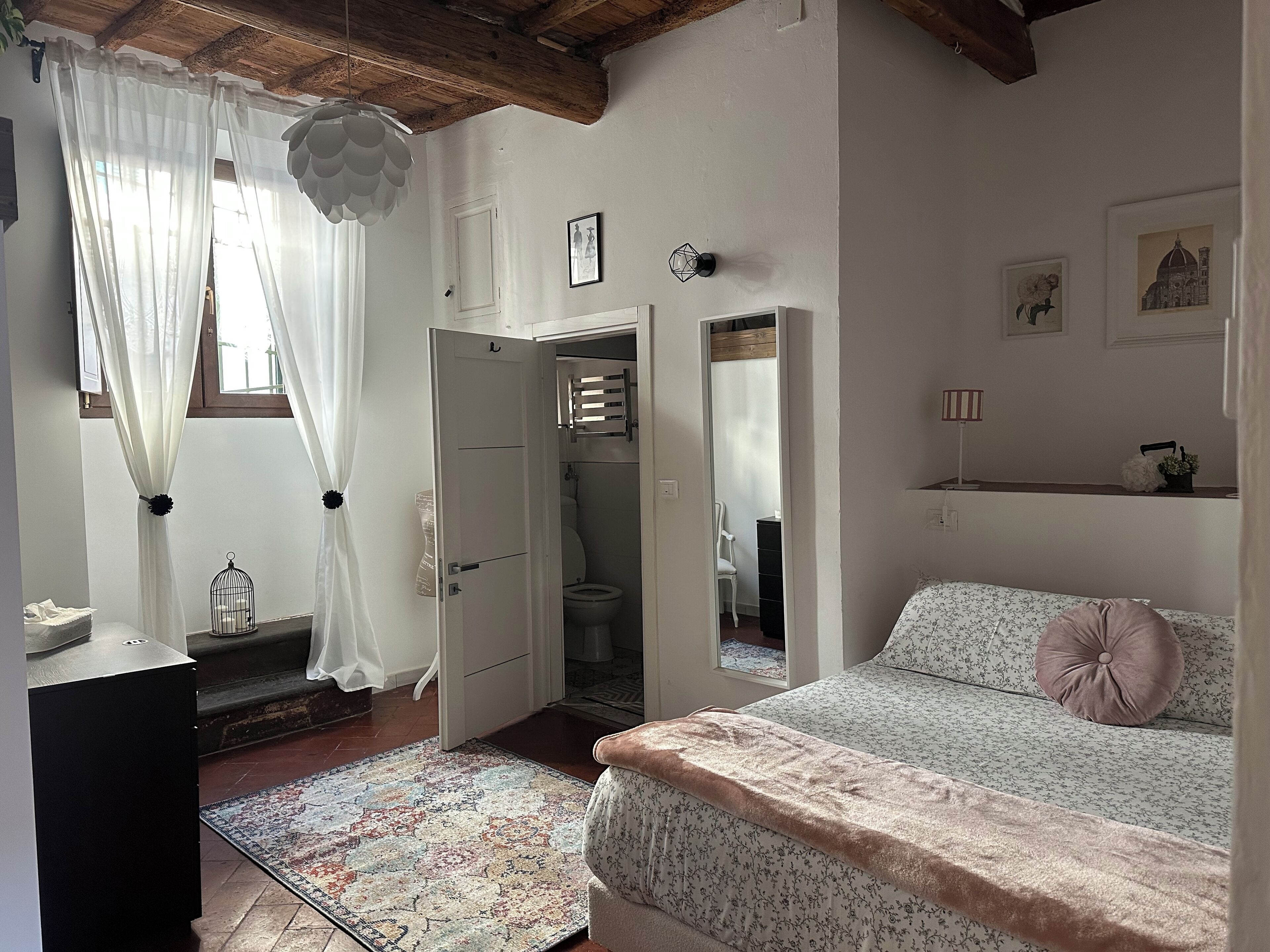 1 chambre, fer et planche à repasser, Wi-Fi, draps fournis