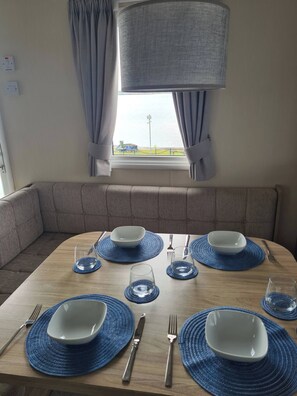 House, 3 Bedrooms, Terrace | Dining room