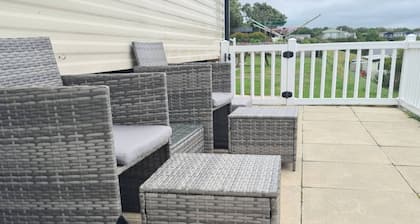 The Seaflower - With Lake Views