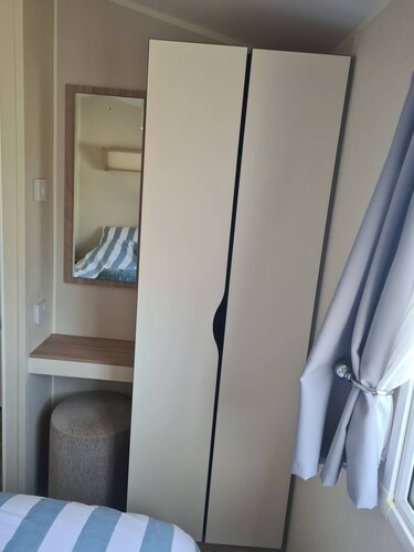 The Seaflower - With Lake Views