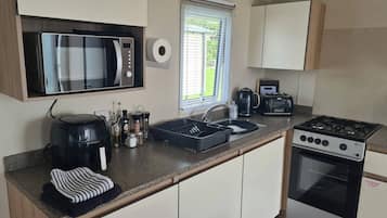 House, 3 Bedrooms, Terrace | Interior