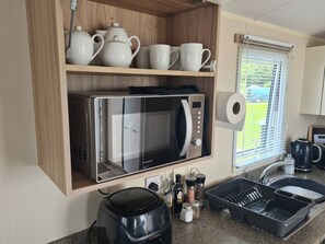 House, 3 Bedrooms, Terrace | Private kitchen
