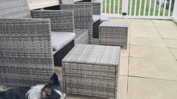 Apartment, 3 Bedrooms, Terrace, Garden View | Teres/patio